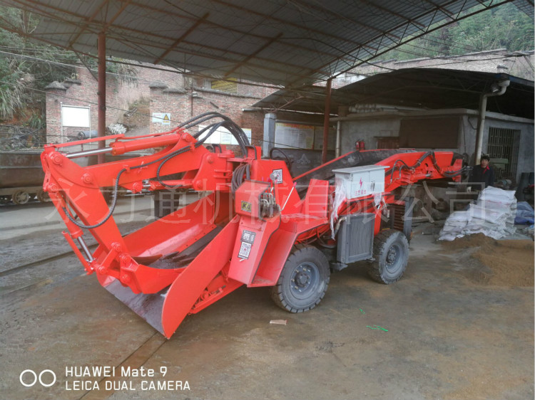 扒渣機(jī)拆卸6.jpg 扒渣機(jī)拆卸6.jpg